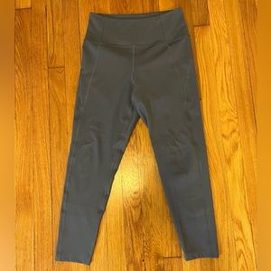 EUC Girlfriend Collective Cropped Leggings